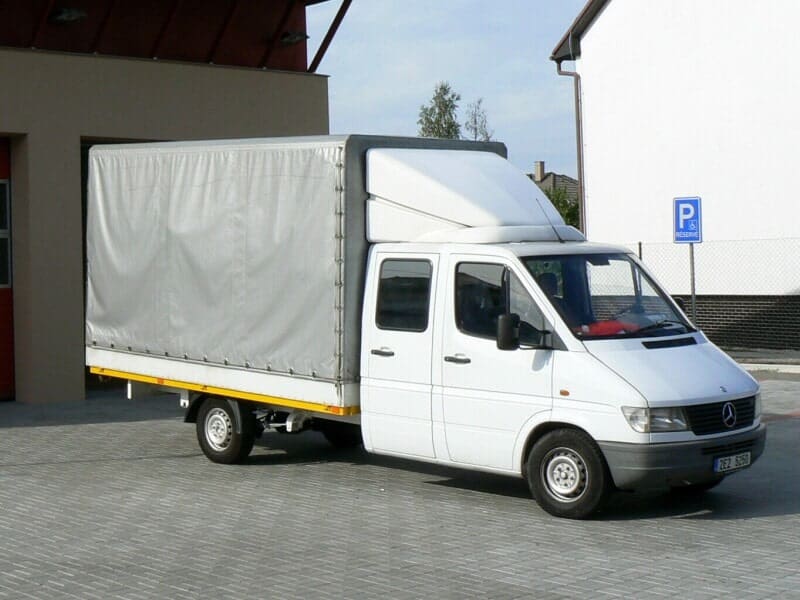 Mercedes Benz 210D Sprinter